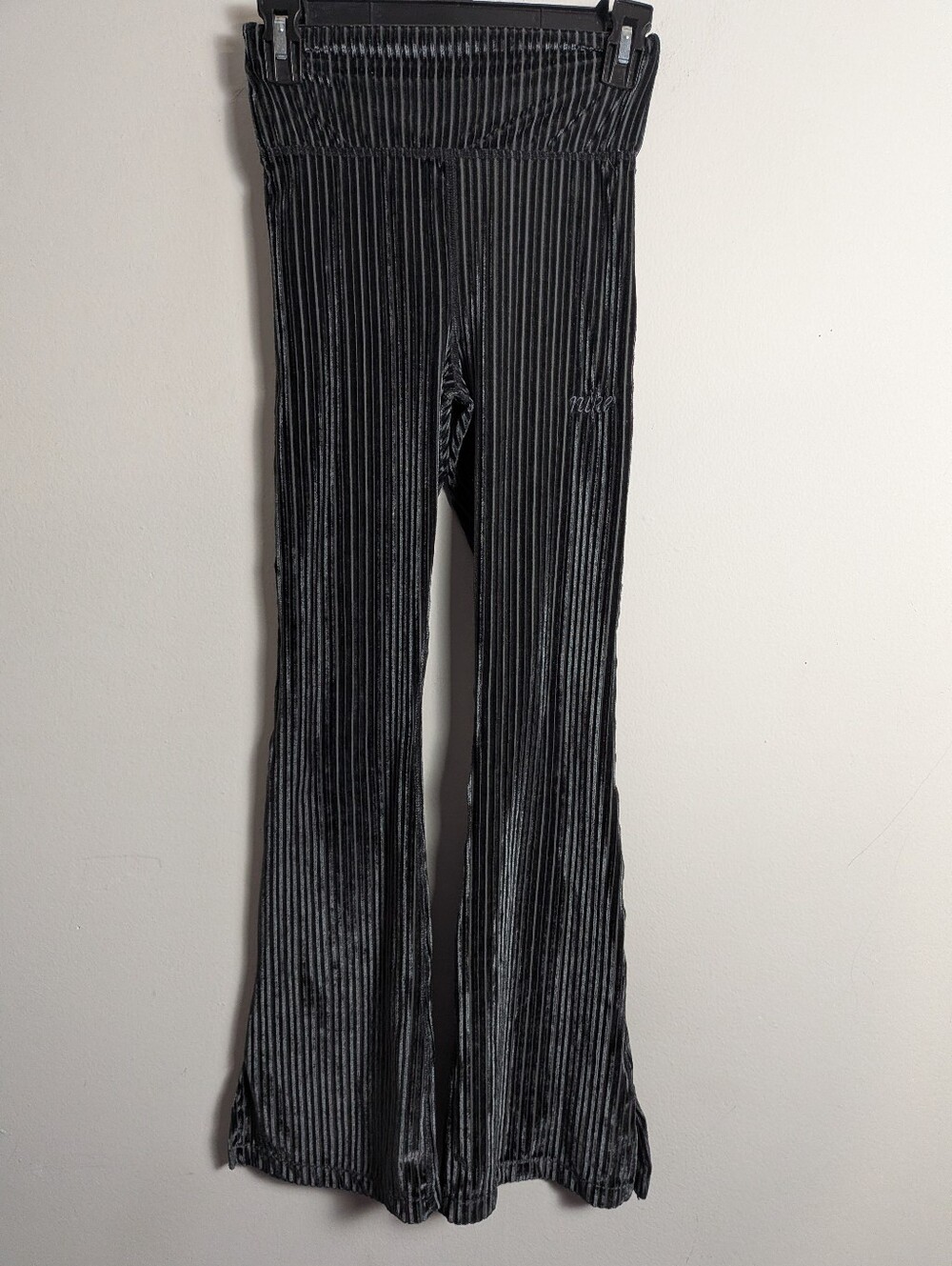 Nike Flare Ribbed Velvet Leggings Gray Sz M